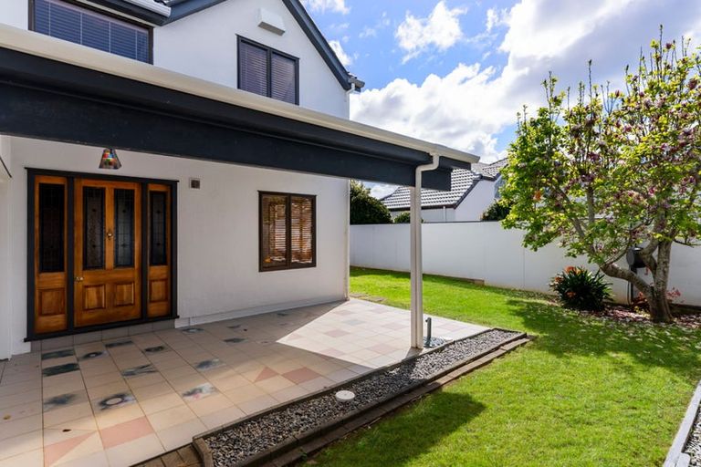 Photo of property in 1/24 Ocean View Road, Milford, Auckland, 0620