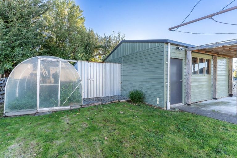 Photo of property in 39 Albert Street, Winton, 9720