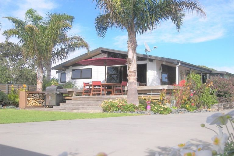 Photo of property in 165 Cook Drive, Whitianga, 3510
