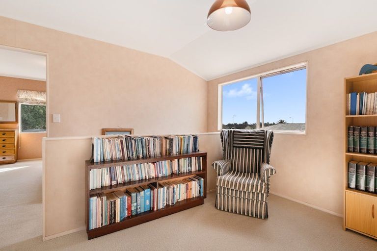 Photo of property in 7b Hampstead Court, Pyes Pa, Tauranga, 3112