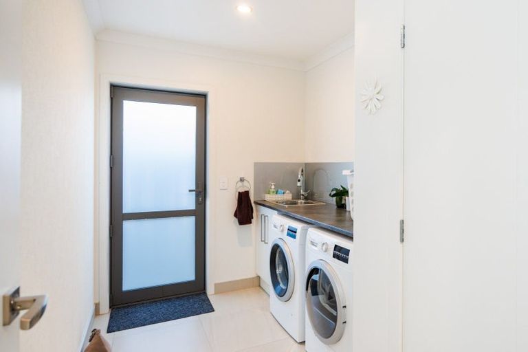 Photo of property in 1 Kanzan Grove, Feilding, 4702