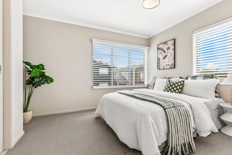 Photo of property in 58 Station Street, Hobsonville, Auckland, 0616