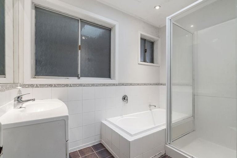 Photo of property in 1/10 Rotoiti Avenue, Pakuranga Heights, Auckland, 2010