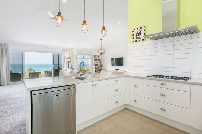 Photo of property in 761 Main North Road, Bay View, Napier, 4182