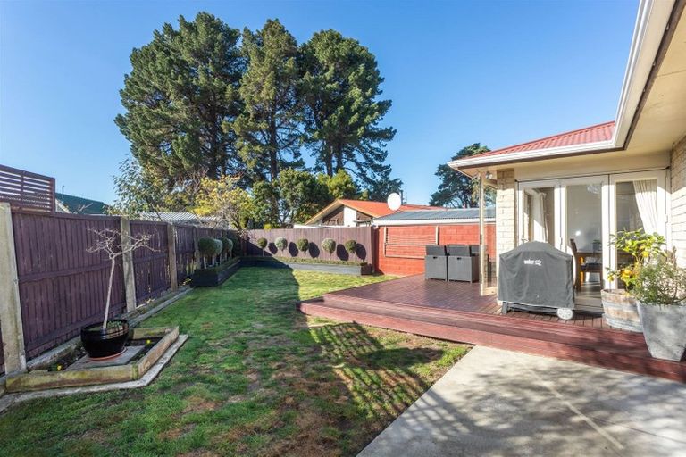 Photo of property in 60 Kawau Crescent, Bromley, Christchurch, 8062