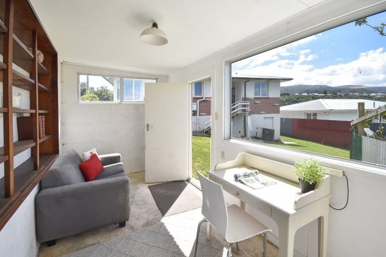 Photo of property in 227 Brockville Road, Brockville, Dunedin, 9011