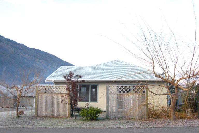 Photo of property in 14 Alexander Place, Arrowtown, 9302