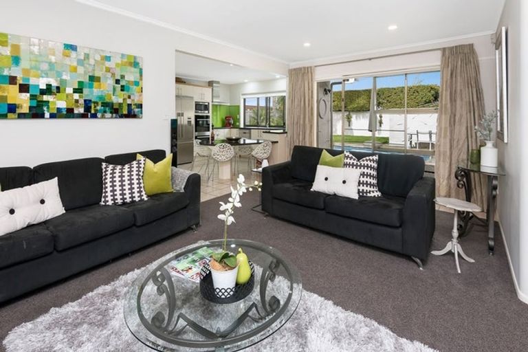 Photo of property in 4 Broman Place, Half Moon Bay, Auckland, 2012