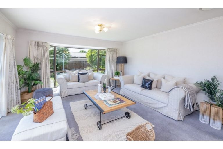 Photo of property in 61 Lowry Avenue, Redwood, Christchurch, 8051