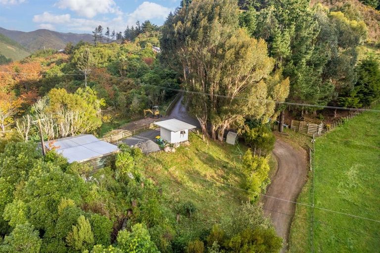 Photo of property in 1151 Paekakariki Hill Road, Paekakariki Hill, Porirua, 5381