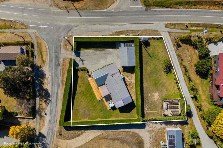 Photo of property in 1 Hall Road, Bannockburn, Cromwell, 9384