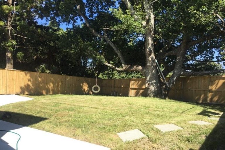 Photo of property in 156a Ennis Avenue, Pakuranga Heights, Auckland, 2010