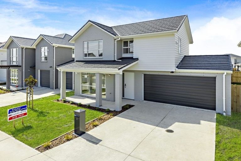 Photo of property in 9 Flight Place, Takanini, 2112