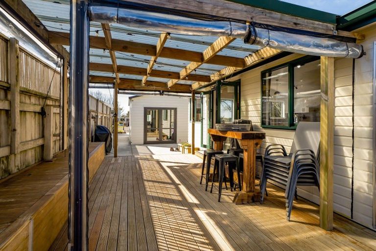 Photo of property in 97 Cordelia Street, Stratford, 4332