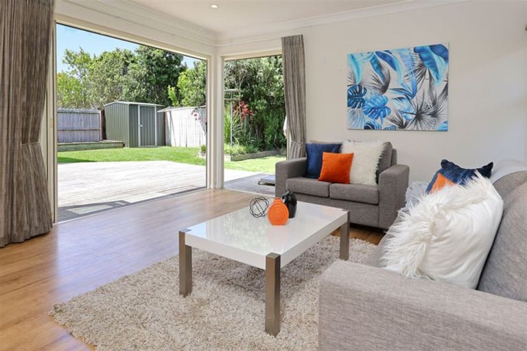 Photo of property in 6 Lantern Court, Henderson, Auckland, 0612