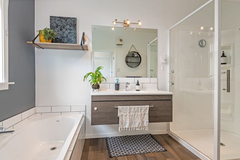 Photo of property in 704 Makino Road, Feilding, 4779