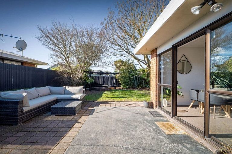 Photo of property in 2/4 Banks Street, Templeton, Christchurch, 8042