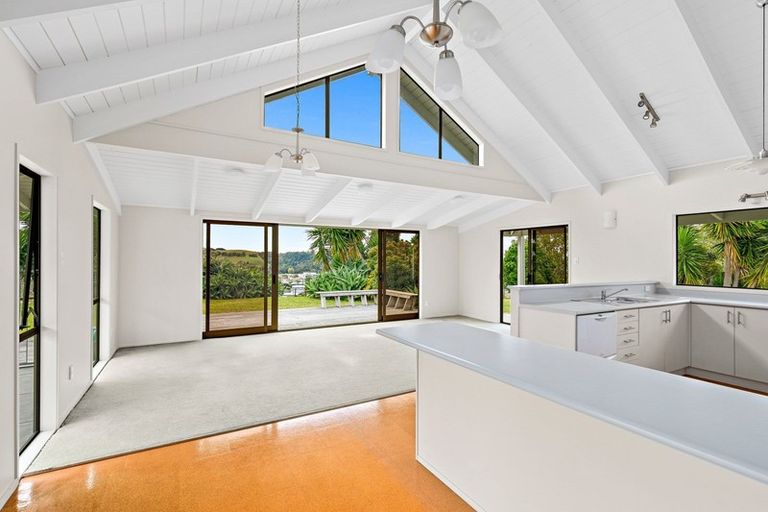 Photo of property in 889 Matakana Road, Matakana, 0985