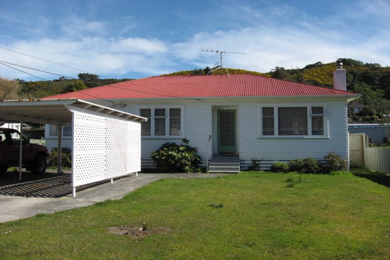 Photo of property in 59 Westminster Road, Wainuiomata, Lower Hutt, 5014
