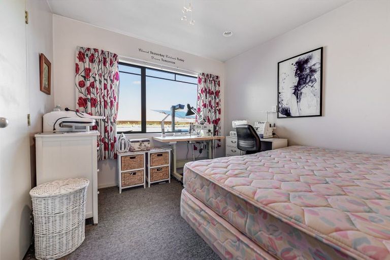 Photo of property in 21 Ayrshire Drive, Grandview Heights, Hamilton, 3200