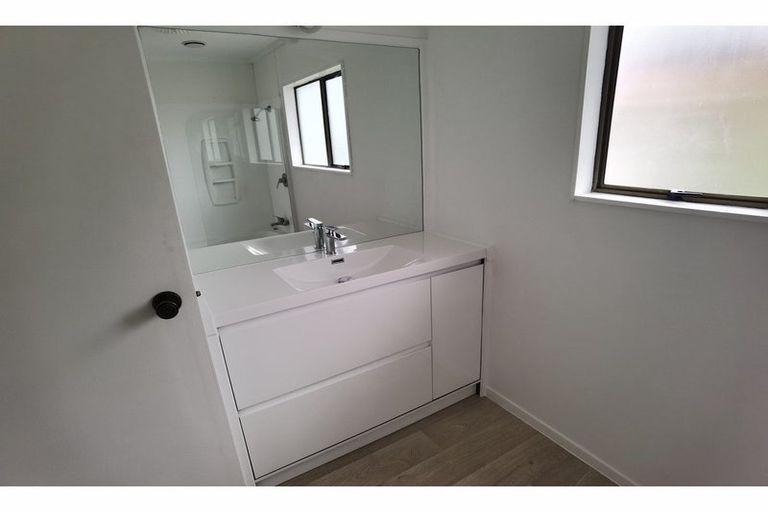 Photo of property in 24 Fairway Drive, Kerikeri, 0230