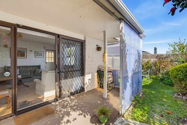 Photo of property in 43 Belvedere Avenue, Waikanae, 5036