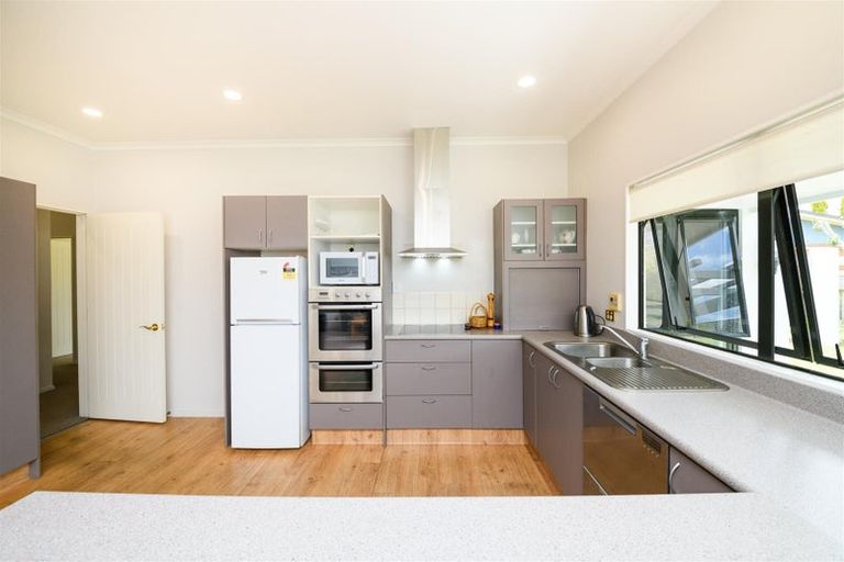 Photo of property in 3 Blennerville Close, Marton, 4710