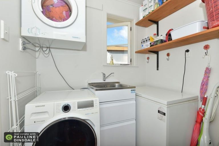 Photo of property in 12 Cartwright Road, Onerahi, Whangarei, 0110