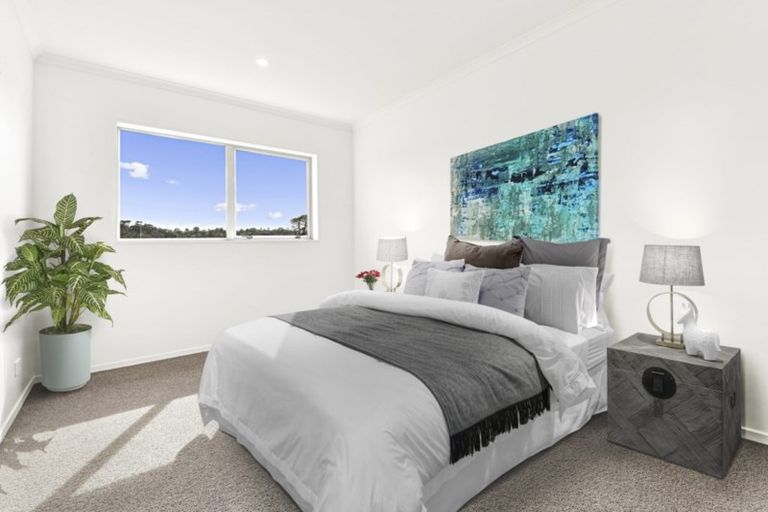 Photo of property in 40 Vincent Mcgrath Crescent, Swanson, Auckland, 0614