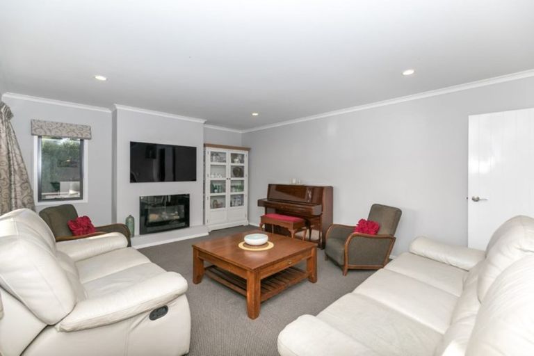 Photo of property in 50 Magellan Rise, Flagstaff, Hamilton, 3210