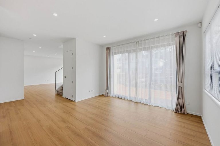 Photo of property in 71 Salamanca Road, Sunnynook, Auckland, 0620