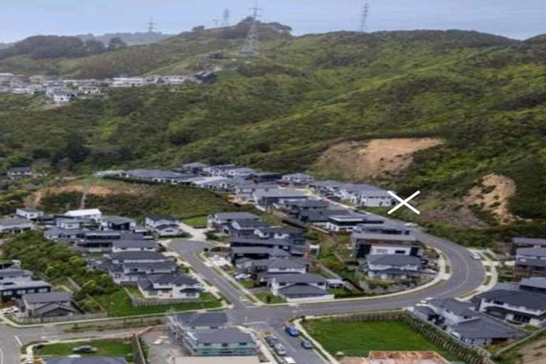 Photo of property in 22 Porokaiwhiri Street, Crofton Downs, Wellington, 6035