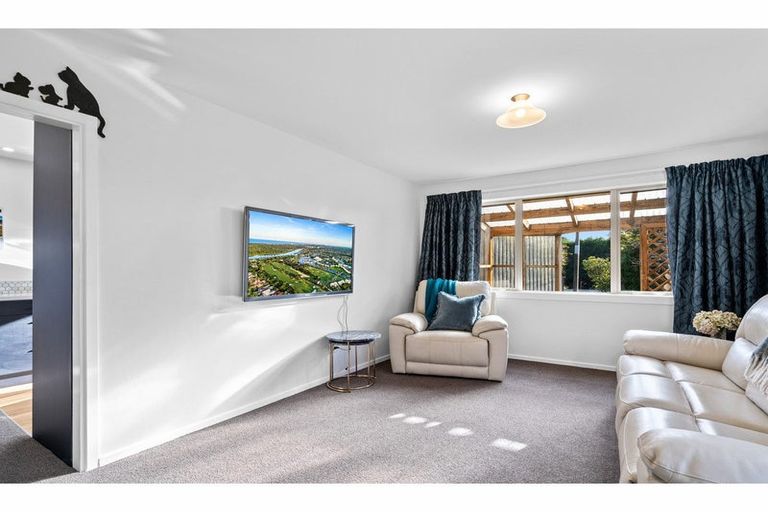 Photo of property in 165 Dunns Road, Otatara, Invercargill, 9879