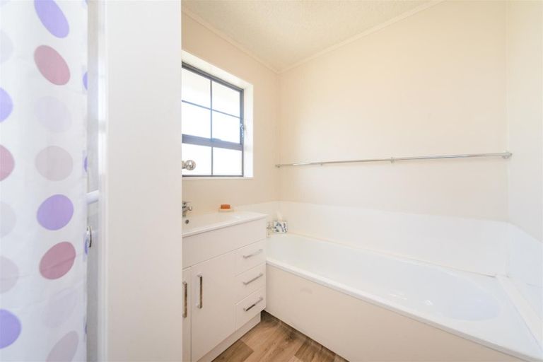 Photo of property in 153a High Street, Bulls, 4818