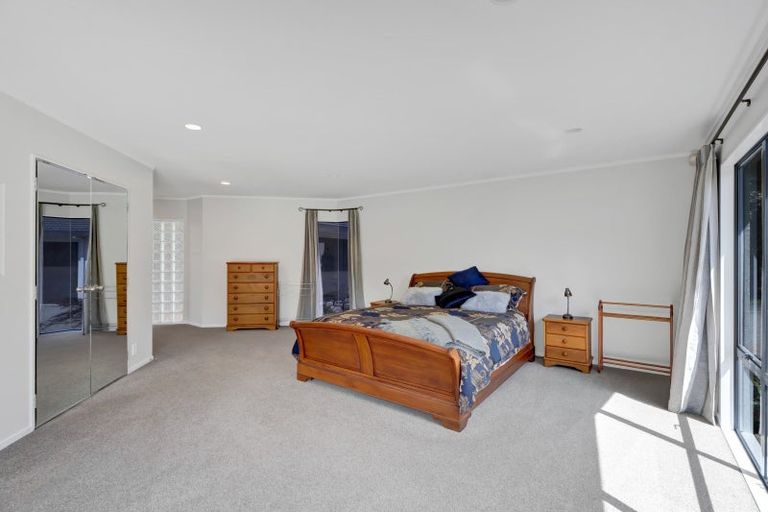 Photo of property in 371b Mangorei Road, Merrilands, New Plymouth, 4312