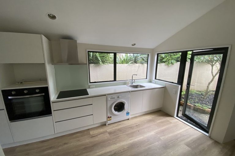 Photo of property in 7 Valley Road, Browns Bay, Auckland, 0630