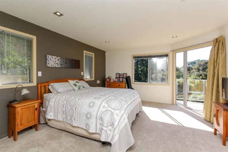 Photo of property in 15 Shortland Street, Lower Vogeltown, New Plymouth, 4310