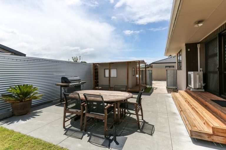 Photo of property in 6a Forward Street, Greenmeadows, Napier, 4112