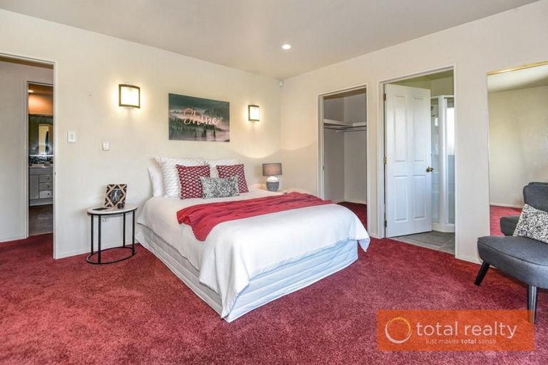 Photo of property in 28 Riverton Terrace, Halswell, Christchurch, 8025
