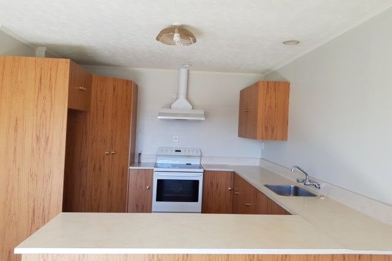 Photo of property in 1 Calder Place, Winton, 9720