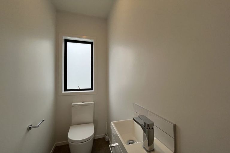 Photo of property in 10/28 Westgate Drive, Westgate, Auckland, 0614