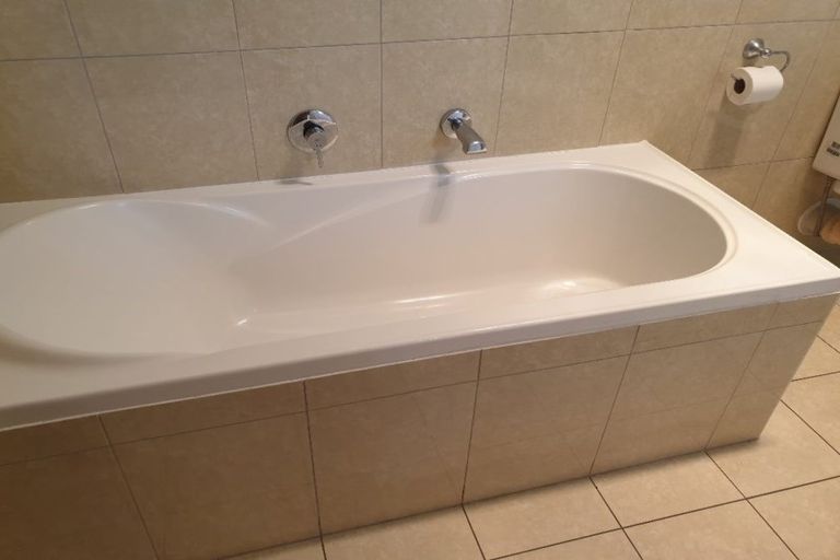 Photo of property in 237 Triangle Road, Massey, Auckland, 0614