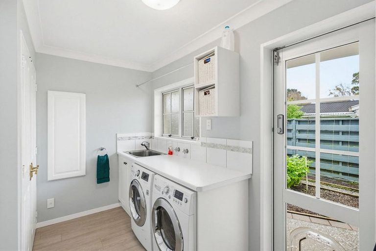 Photo of property in 5 Patterson Grove, Waikanae, 5036