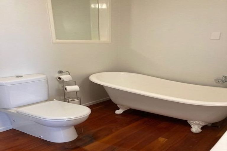 Photo of property in 189 Gill Street, Strandon, New Plymouth, 4312