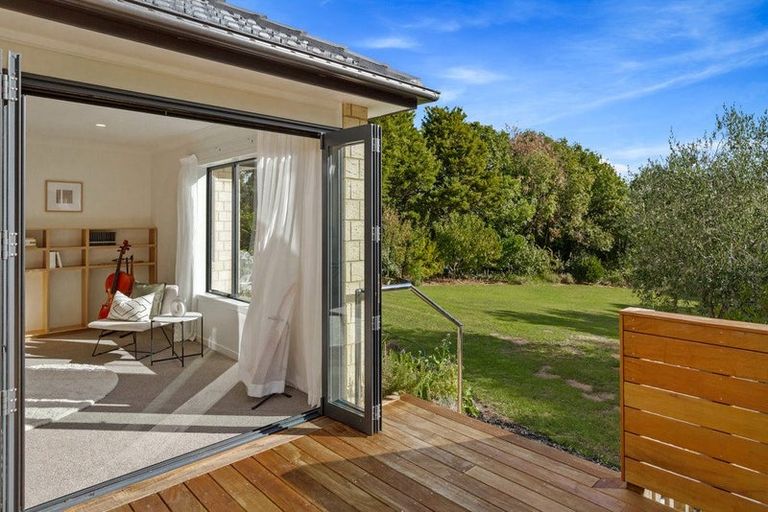 Photo of property in 45 Chester Avenue, Greenhithe, Auckland, 0632