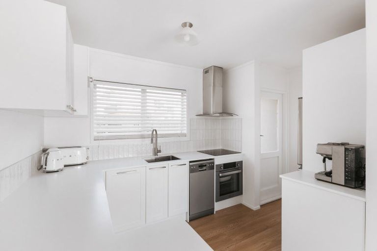 Photo of property in 138b Kingswood Road, Brookfield, Tauranga, 3110