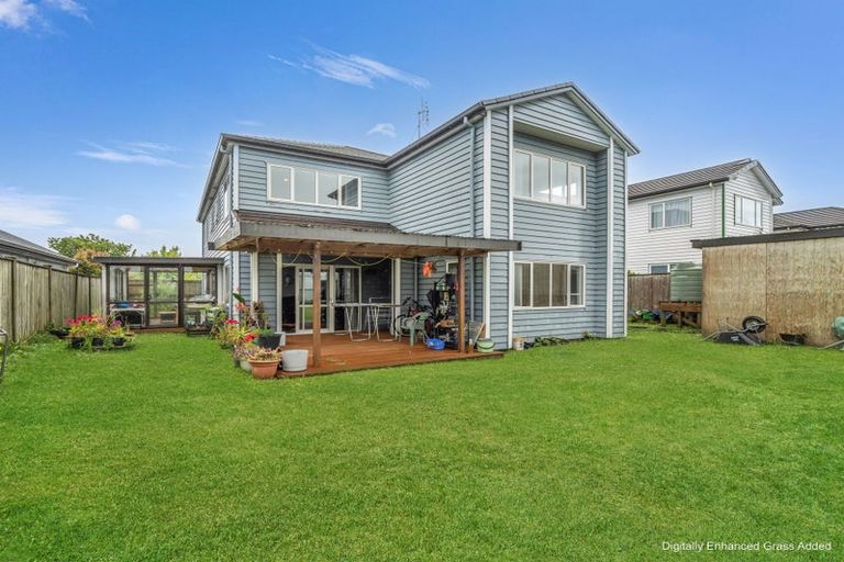 Photo of property in 33 Pickaberry Avenue, Karaka, Papakura, 2113