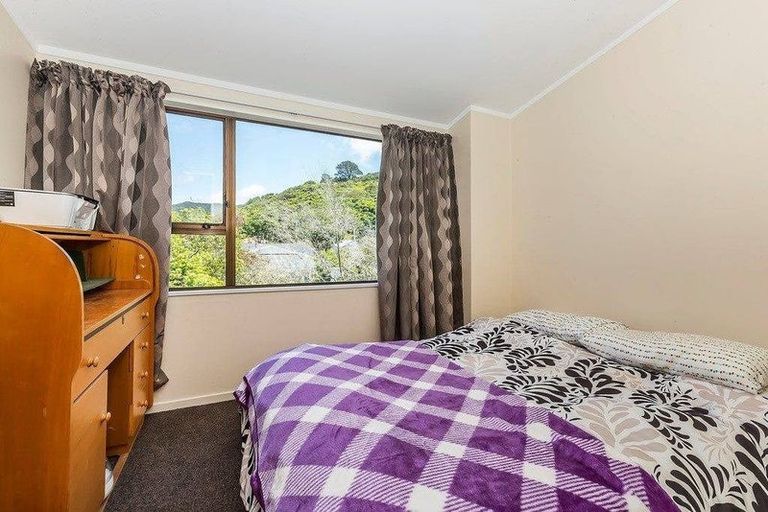 Photo of property in 2/29a Parkvale Road, Karori, Wellington, 6012