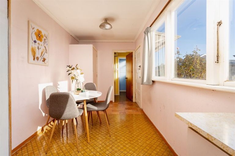 Photo of property in 28 Reid Road, South Dunedin, Dunedin, 9012