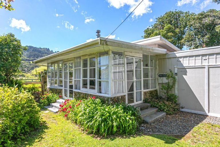 Photo of property in 74 Carey Road, Port Charles, Coromandel, 3584